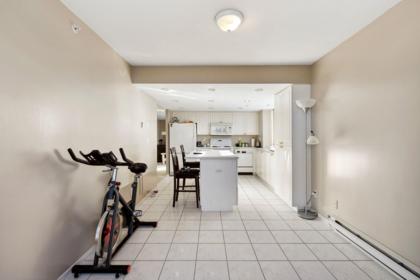 2204 739 Princess Street, New Westminster, BC, New Westminster — Apartment/Condo for sale