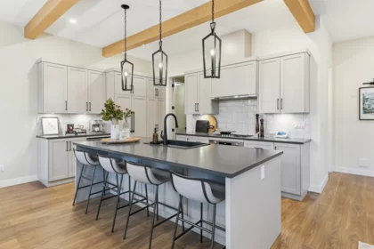 Dining Area Photo of 34705 Somerset Avenue, Abbotsford, BC
