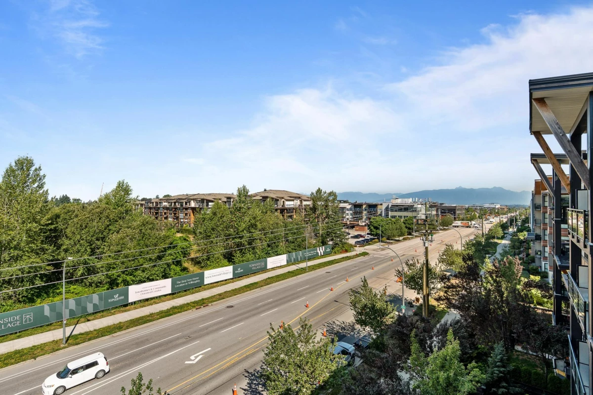 Entry Foyer Photo of 504 20829 77a Avenue, Langley, BC