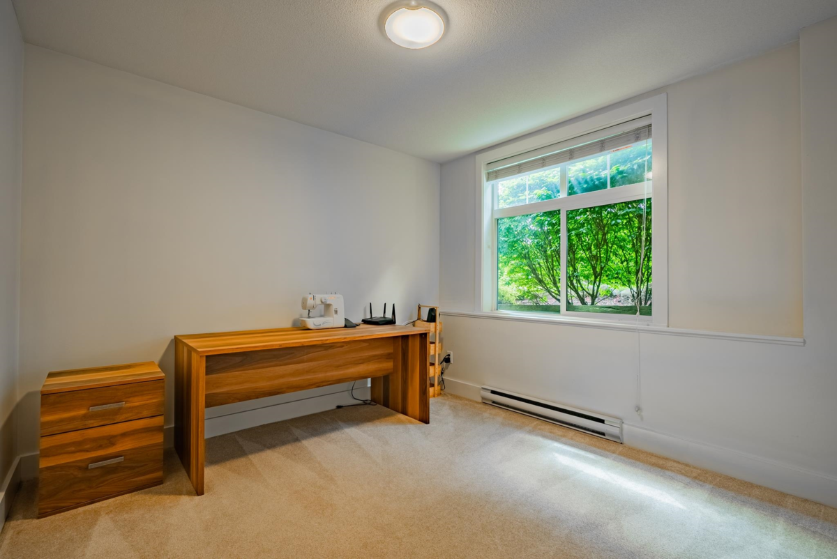 Basement Recreation Room Photo of 15 15833 26 Avenue, Surrey, BC