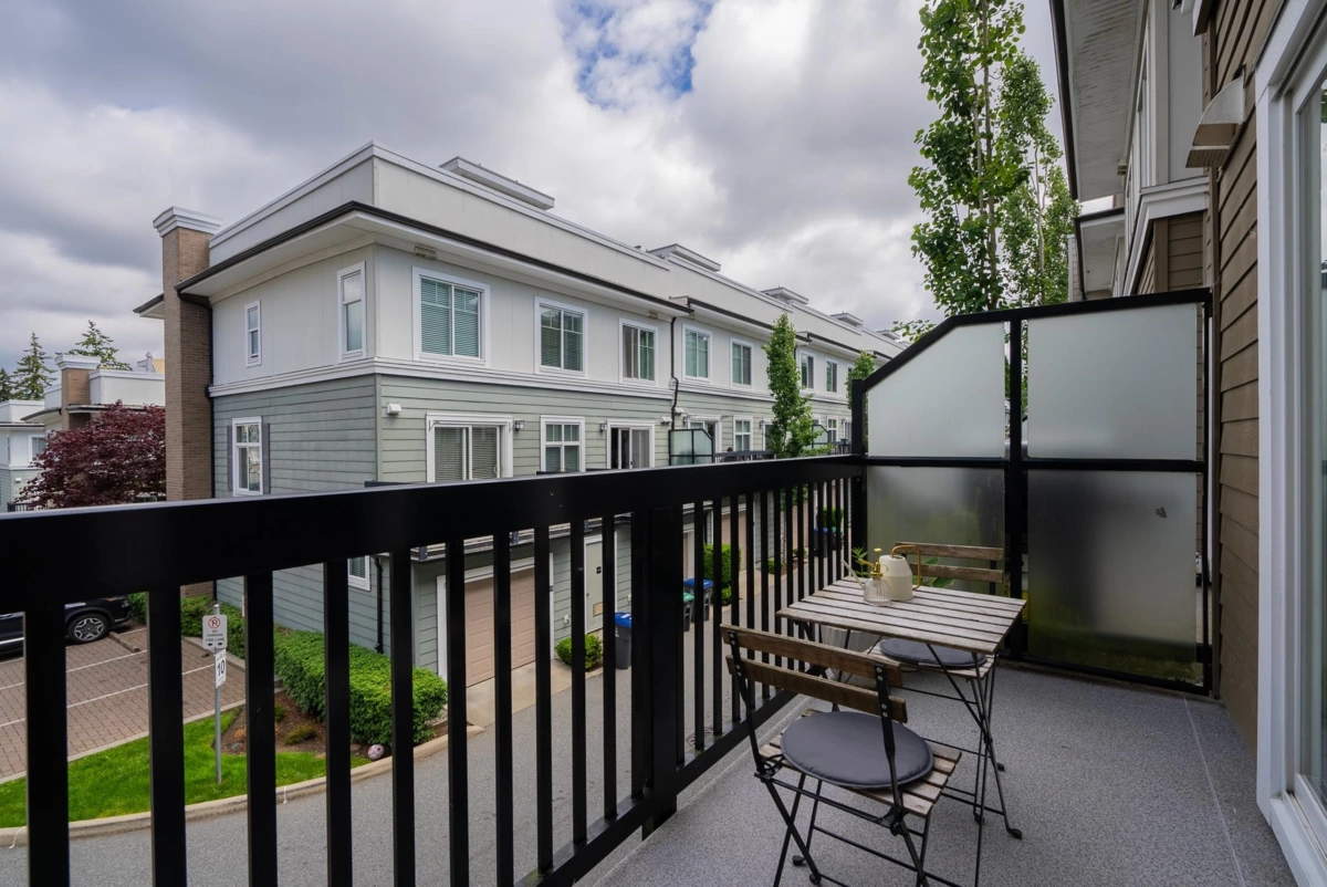 Walk-In Closet Photo of 15 15833 26 Avenue, Surrey, BC