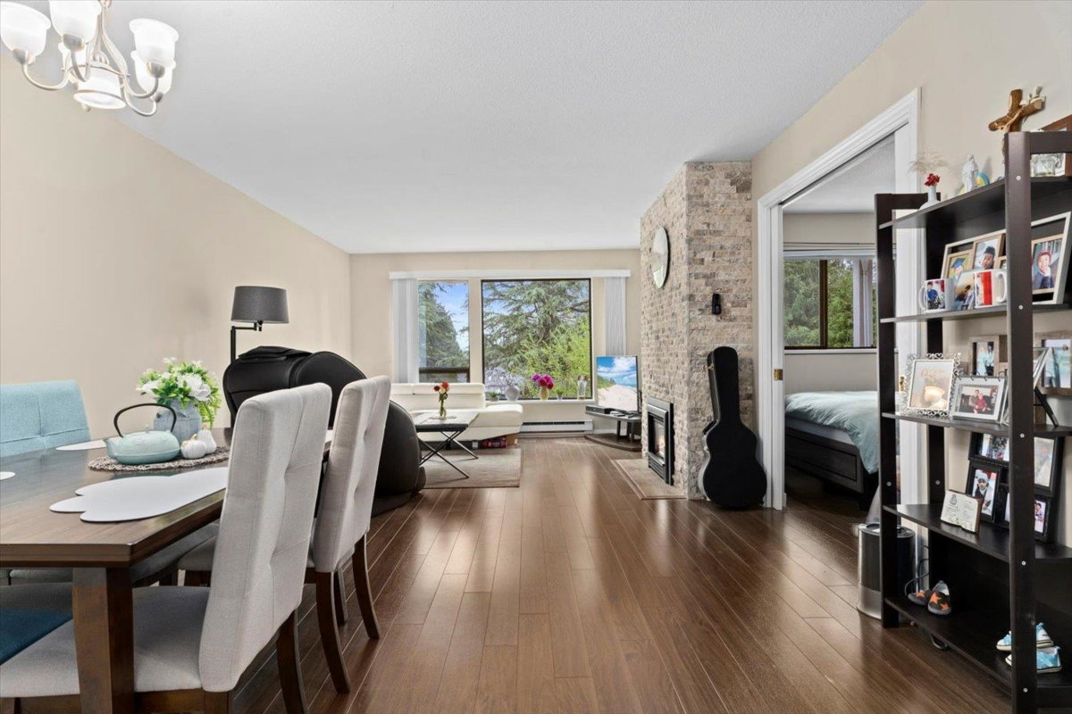 Primary Bedroom Photo of 114 33030 George Ferguson Way, Abbotsford, BC