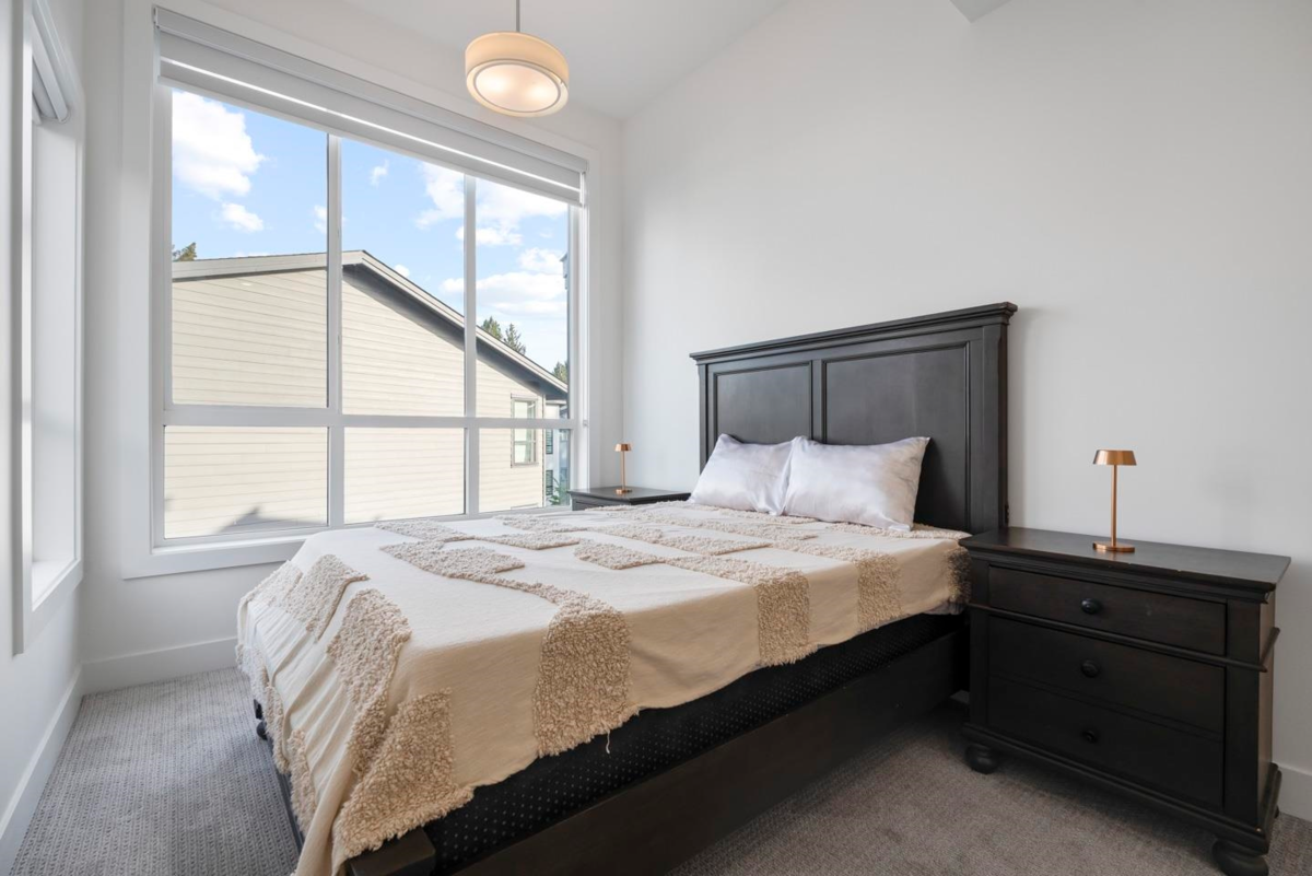 Entry Foyer Photo of 41 7177 194a Street, Surrey, BC
