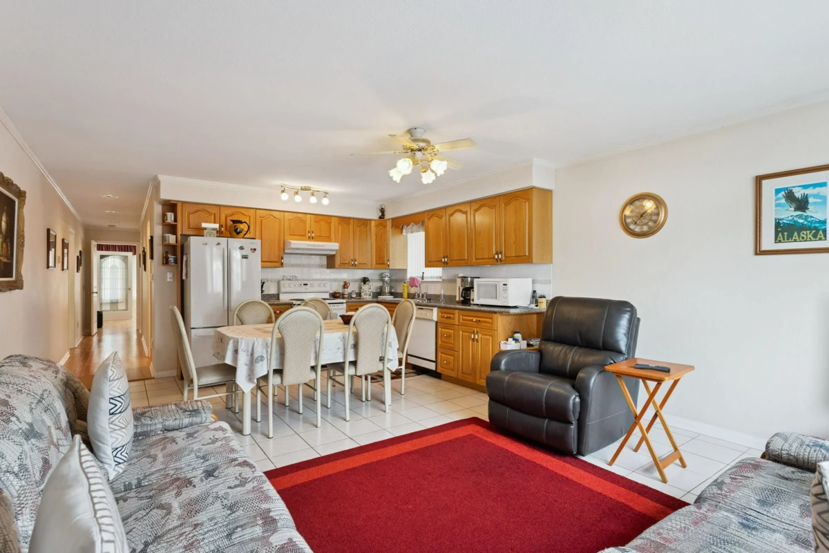 Outdoor Deck Photo of 5889 Neville Street, Burnaby, BC