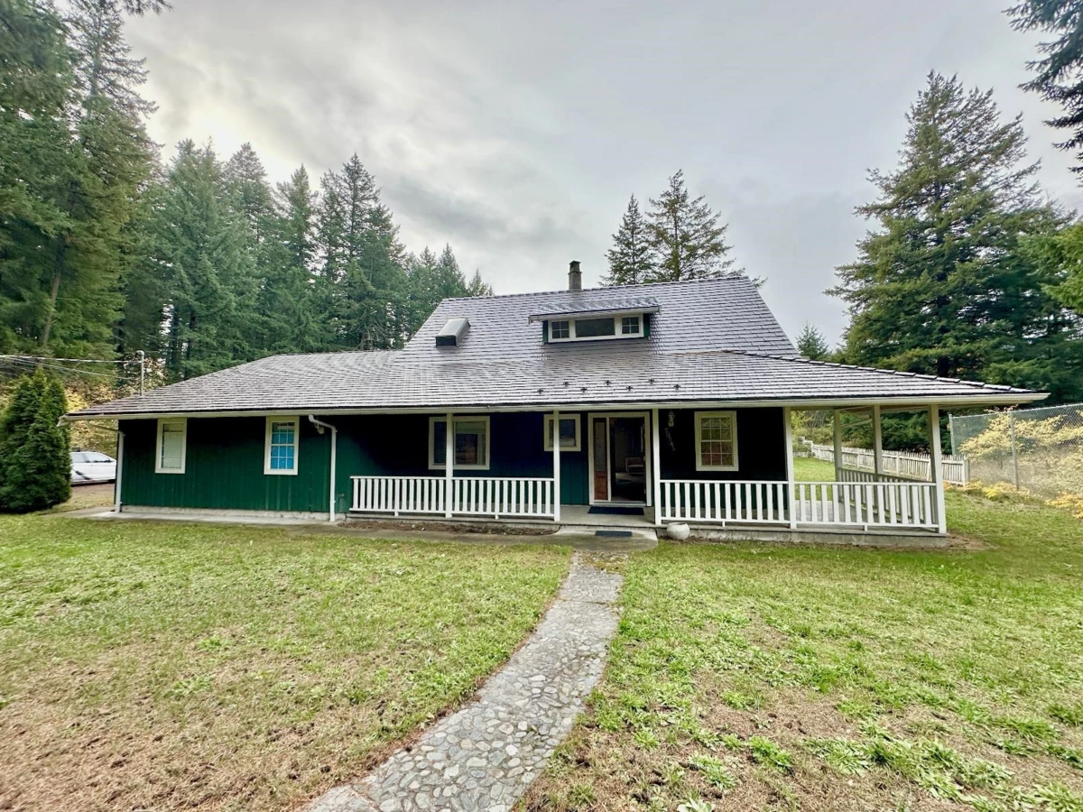 Exterior Rear Photo of 50585 Slanzi Road, Boston Bar / Lytton, BC
