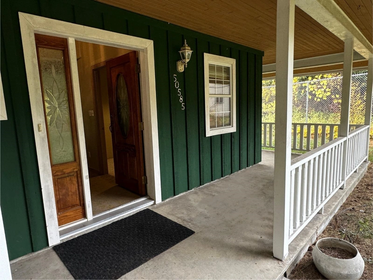 Family Room Photo of 50585 Slanzi Road, Boston Bar / Lytton, BC