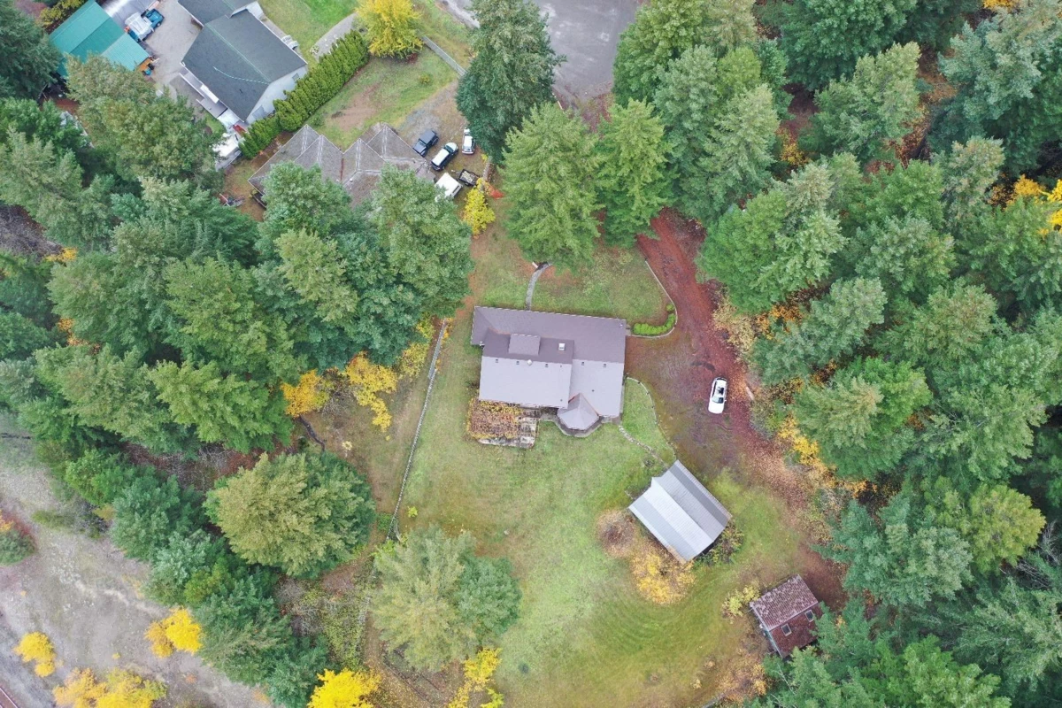 Hallway Photo of 50585 Slanzi Road, Boston Bar / Lytton, BC