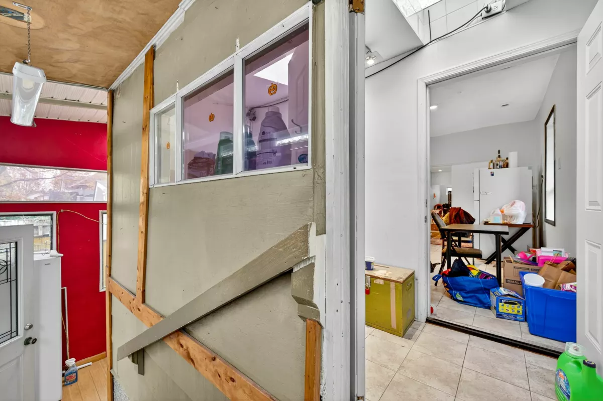 Mudroom Photo of 3838 Inverness Street, Vancouver, BC
