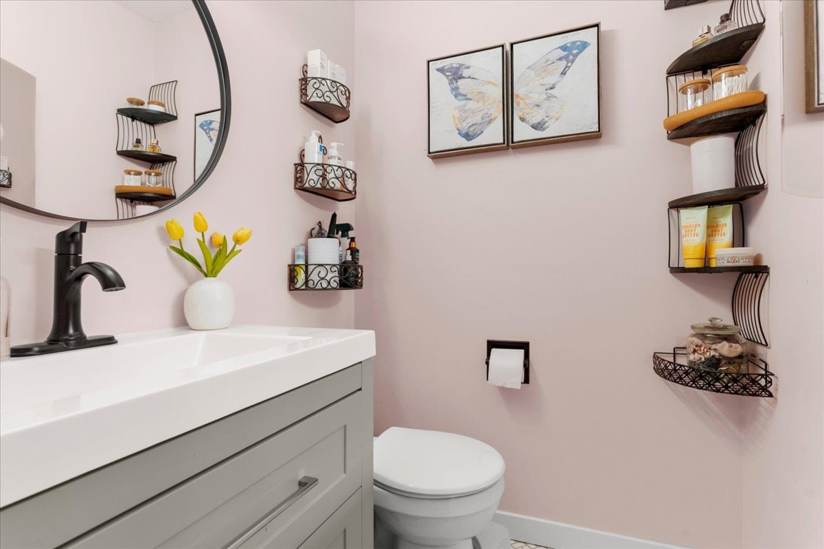 Hallway Photo of 209 46210 Chilliwack Central Road, Chilliwack, BC