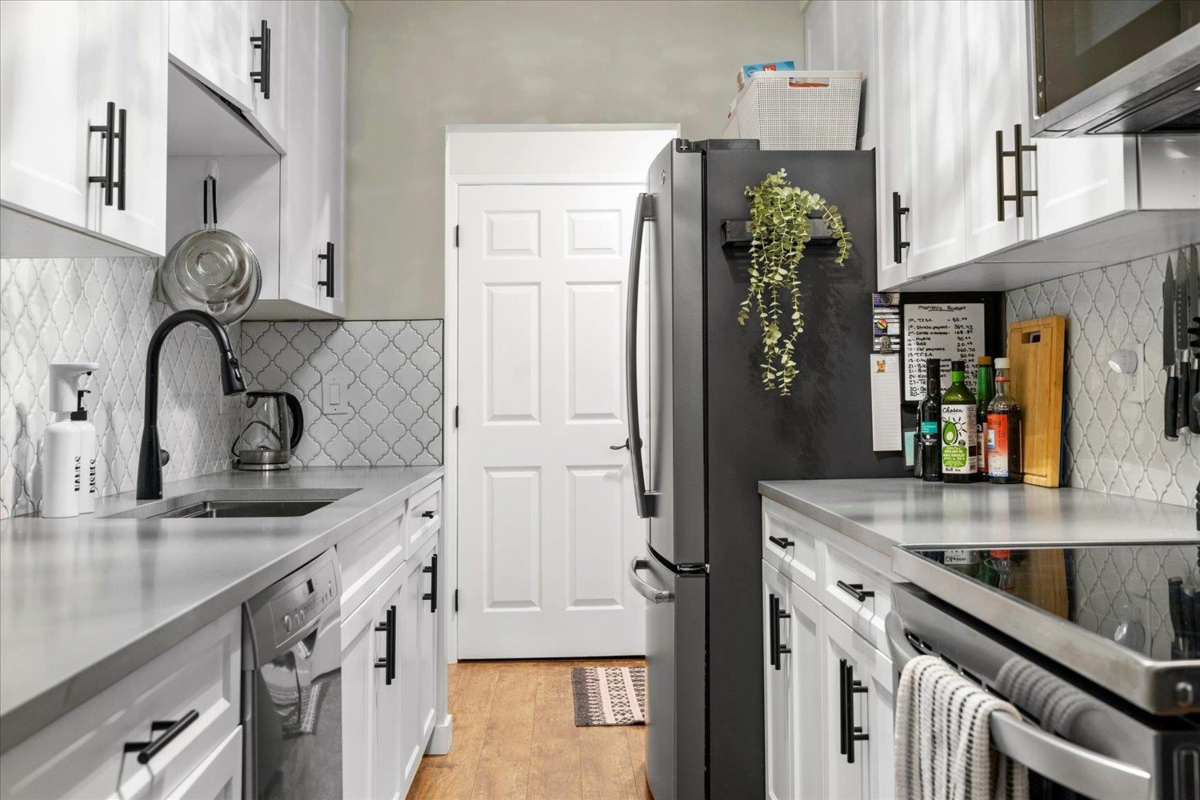 Pantry Photo of 209 46210 Chilliwack Central Road, Chilliwack, BC