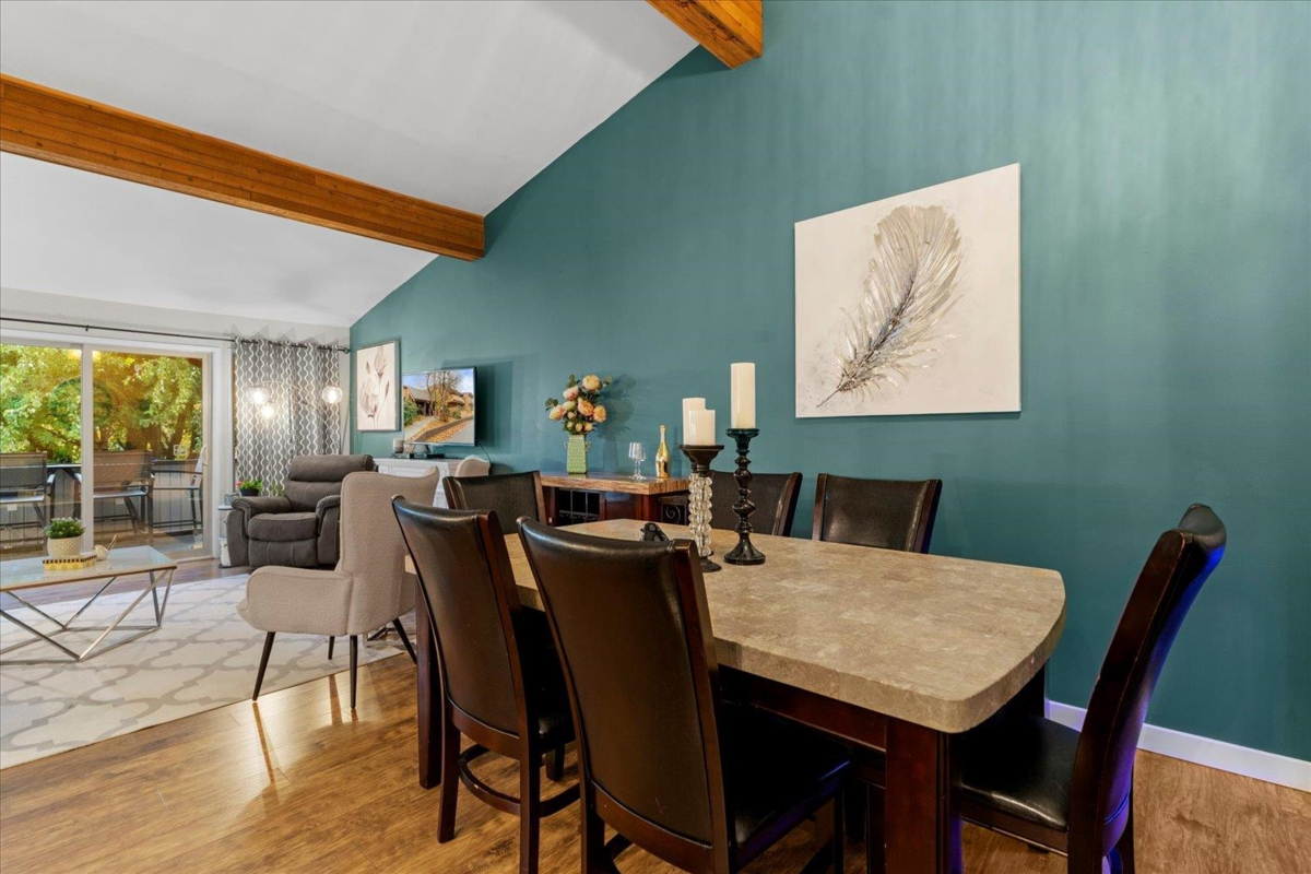 Primary Bathroom Photo of 209 46210 Chilliwack Central Road, Chilliwack, BC