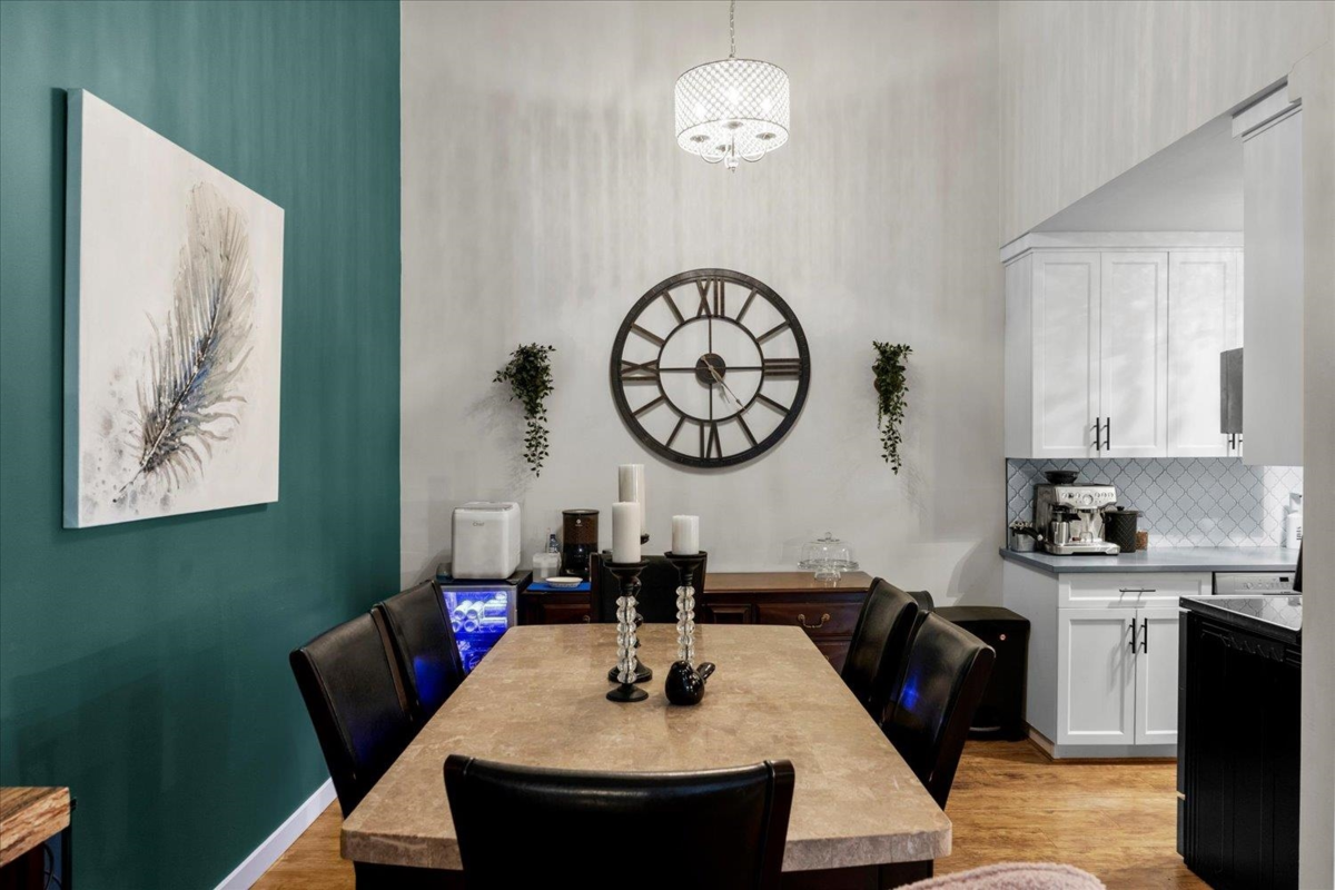 Primary Bedroom Photo of 209 46210 Chilliwack Central Road, Chilliwack, BC