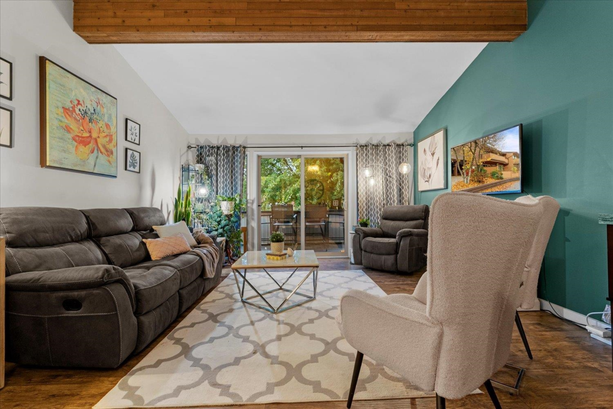 Walk-In Closet Photo of 209 46210 Chilliwack Central Road, Chilliwack, BC