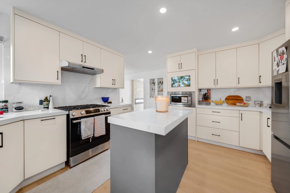 Bedroom 4 Photo of 22683 Fraserbank Crescent, Richmond, BC