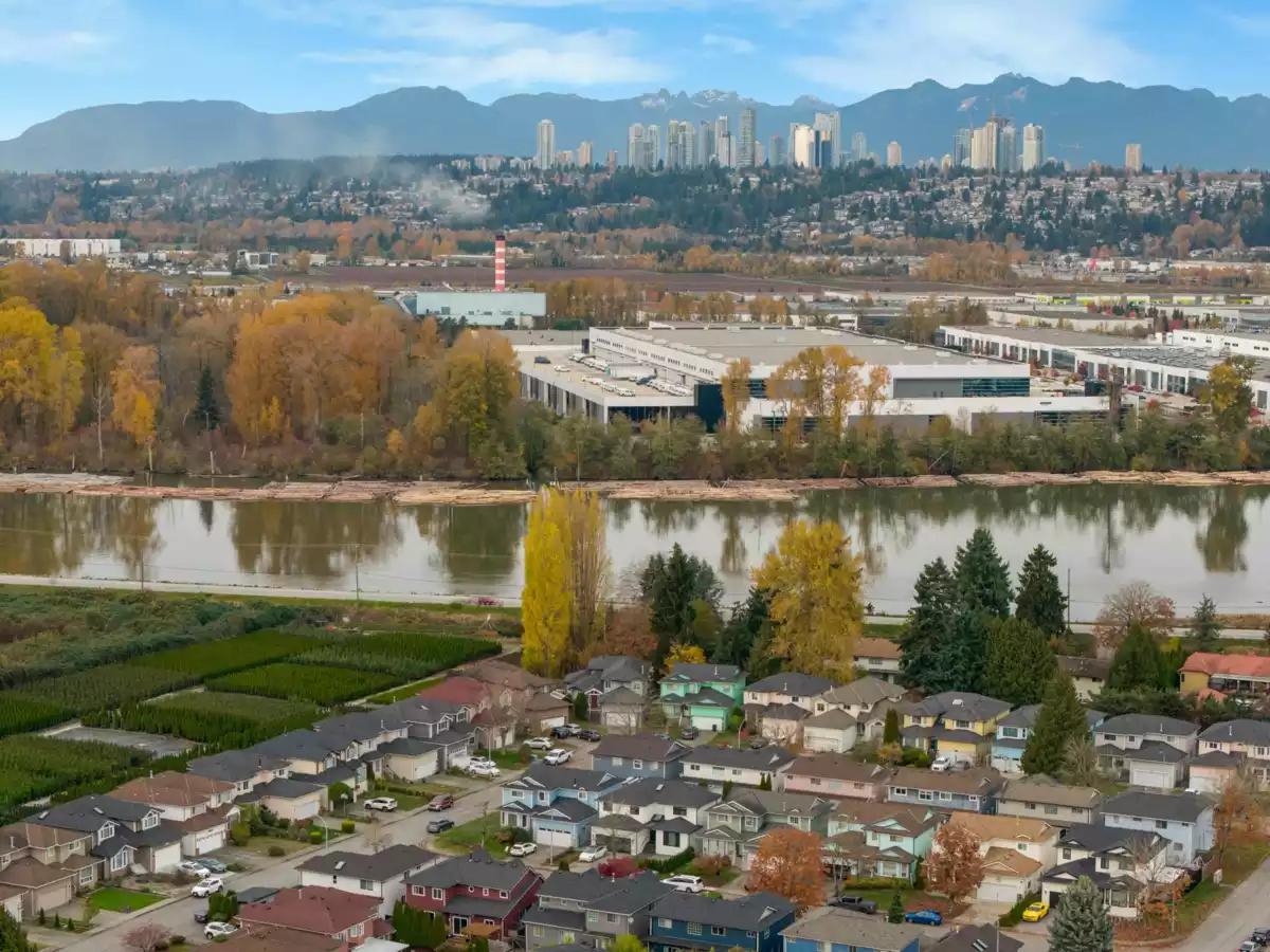 Community Amenities Photo (Clubhouse) of 22683 Fraserbank Crescent, Richmond, BC