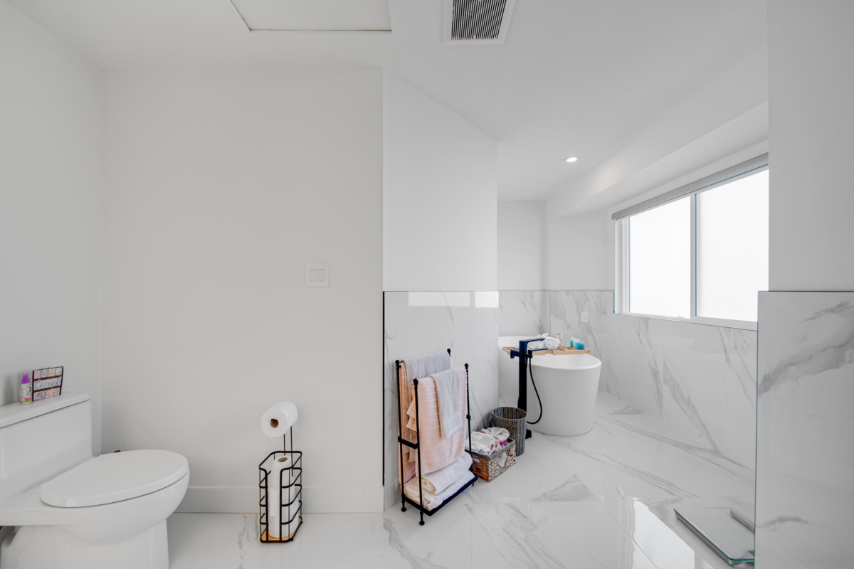 Outdoor Deck Photo of 22683 Fraserbank Crescent, Richmond, BC