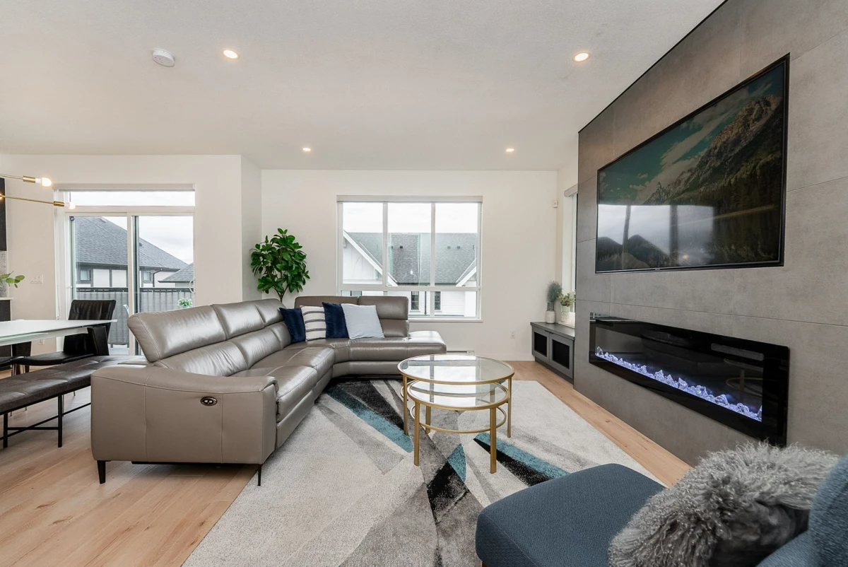 Dining Area Photo of 59 3500 Burke Village Promenade, Coquitlam, BC