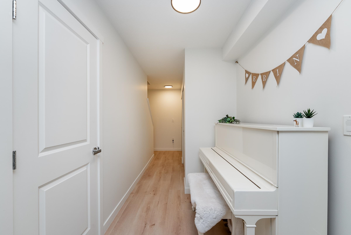 Entry Foyer Photo of 59 3500 Burke Village Promenade, Coquitlam, BC