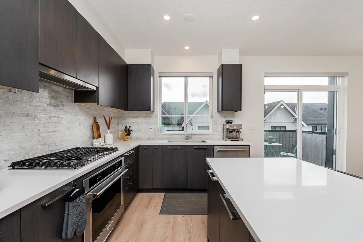 Primary Bathroom Photo of 59 3500 Burke Village Promenade, Coquitlam, BC