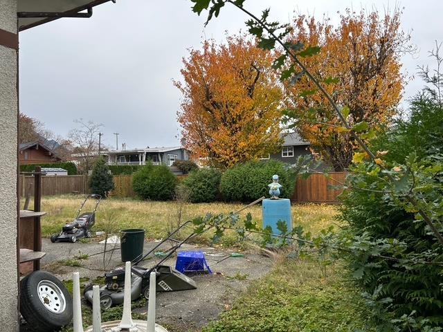 Office / Den Photo of 6577 Fern Street, Chilliwack, BC