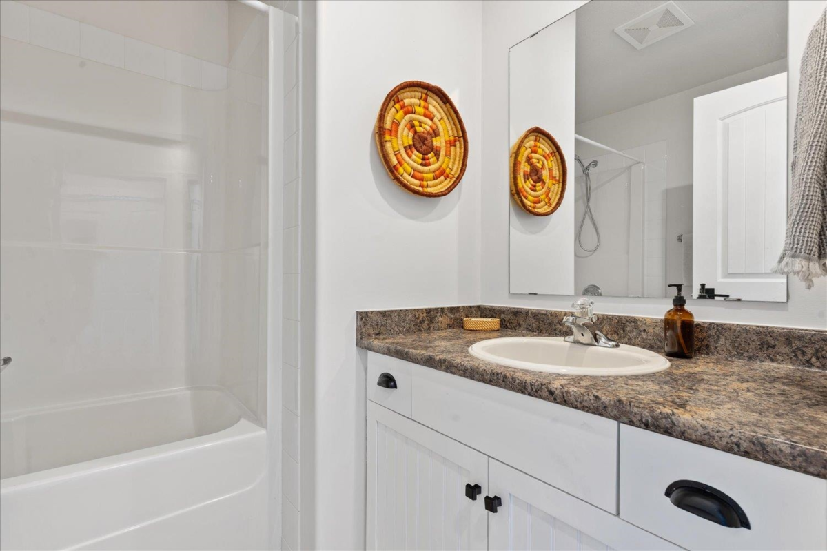 Front Yard Photo of 1 1802 Heath Road, Agassiz, BC