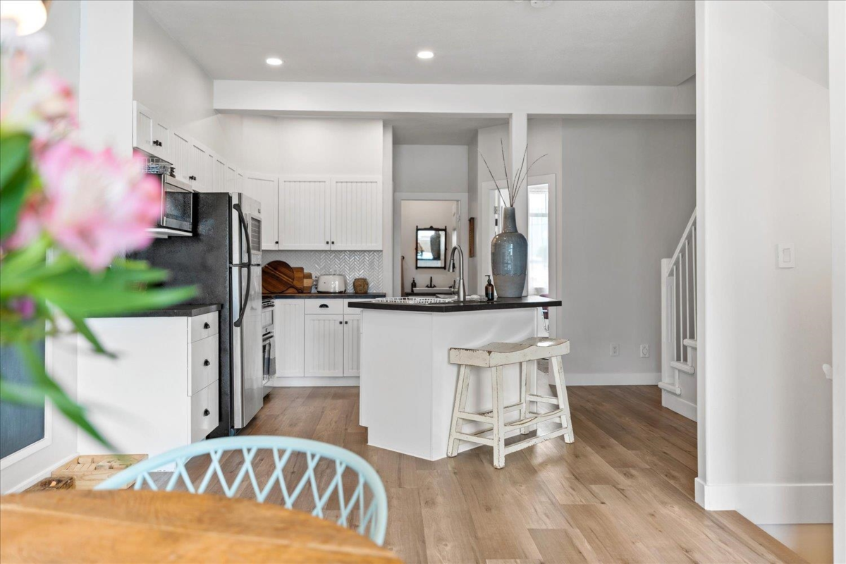 Guest Bathroom Photo of 1 1802 Heath Road, Agassiz, BC