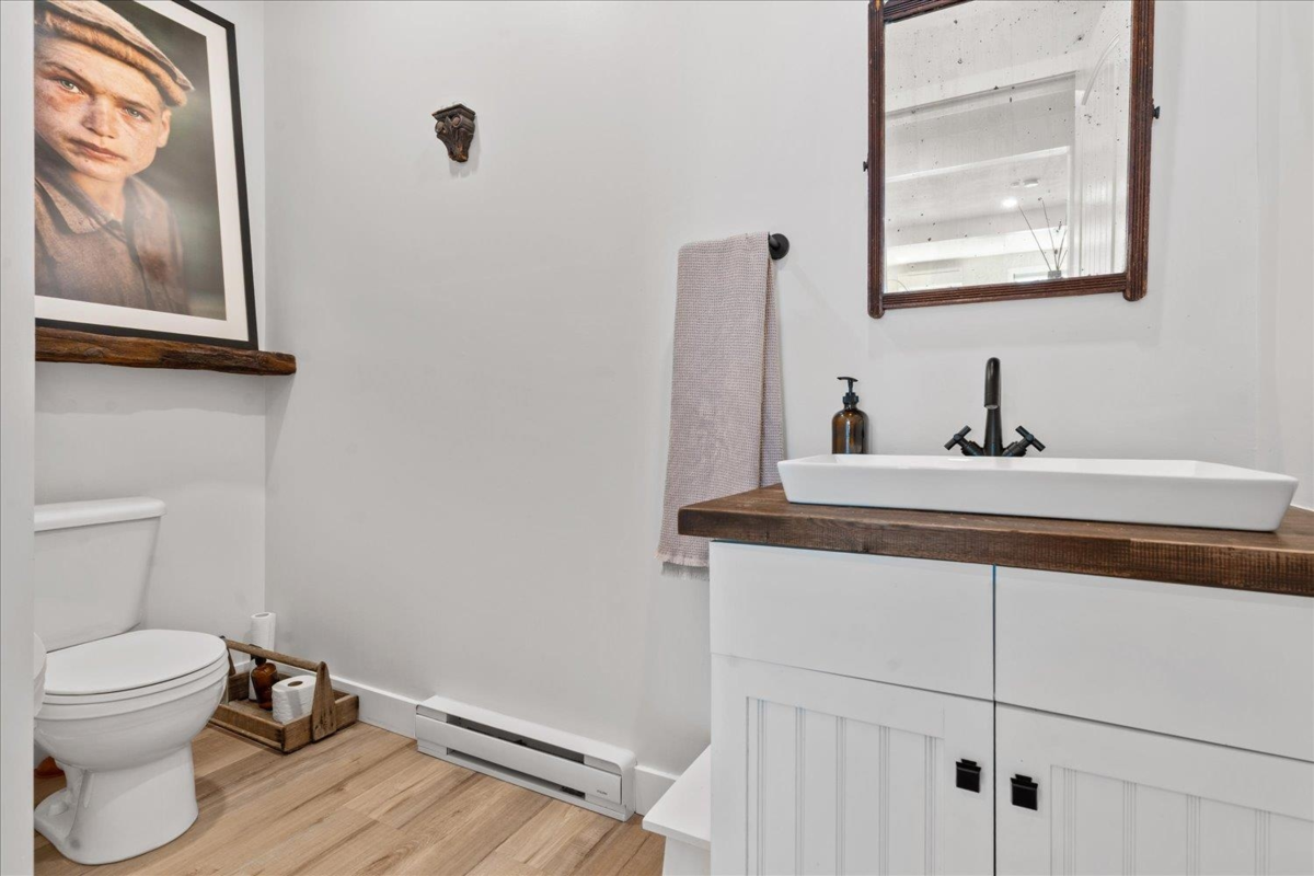 Mudroom Photo of 1 1802 Heath Road, Agassiz, BC