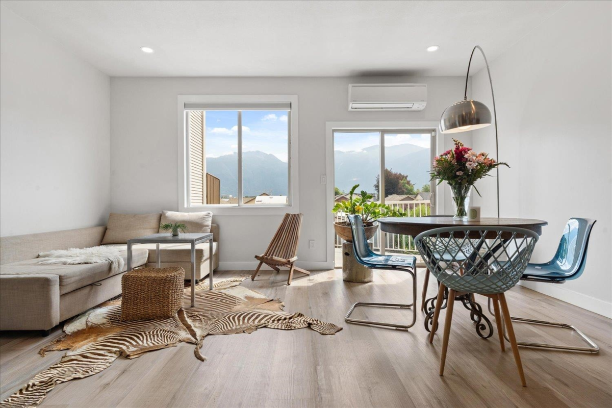 Primary Bathroom Photo of 1 1802 Heath Road, Agassiz, BC