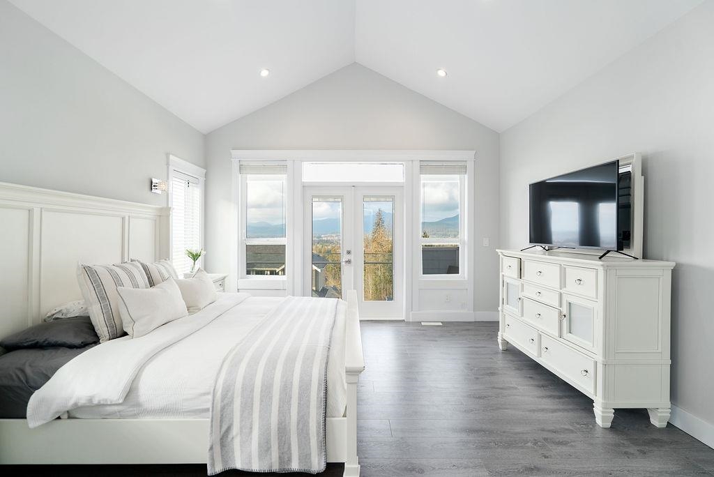 Entry Foyer Photo of 25540 Godwin Drive, Maple Ridge, BC