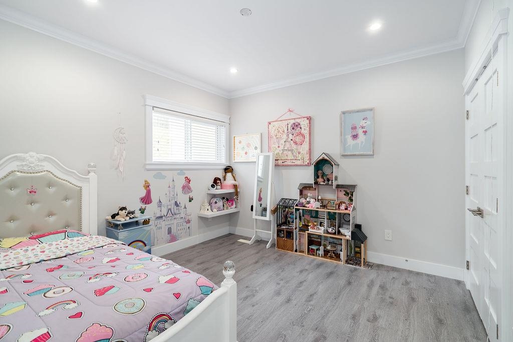 Hallway Photo of 25540 Godwin Drive, Maple Ridge, BC