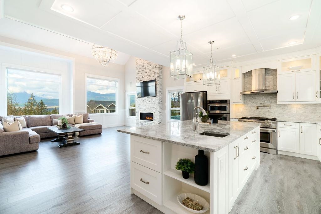 Kitchen Island Photo of 25540 Godwin Drive, Maple Ridge, BC