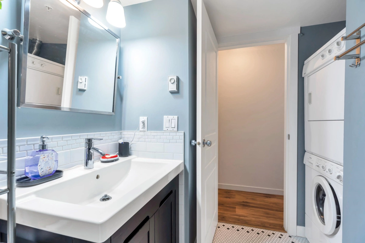 Basement Recreation Room Photo of 311 528 Rochester Avenue, Coquitlam, BC