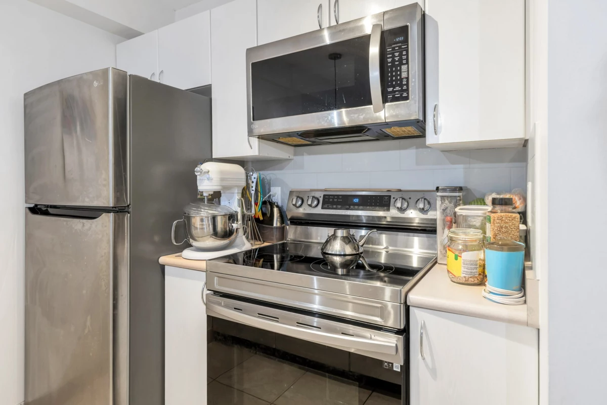 Dining Area Photo of 311 528 Rochester Avenue, Coquitlam, BC