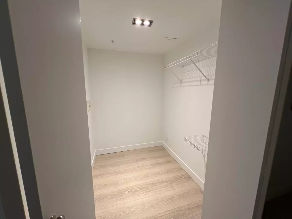 Living Room Photo of 909 1331 W Georgia Street, Vancouver, BC