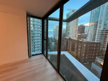 Kitchen Photo of 909 1331 W Georgia Street, Vancouver, BC