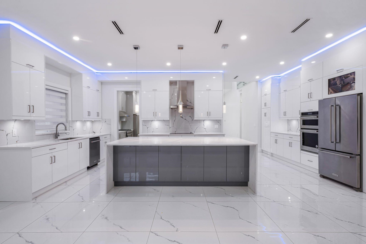 Breakfast Nook Photo of 8665 154a Street, Surrey, BC