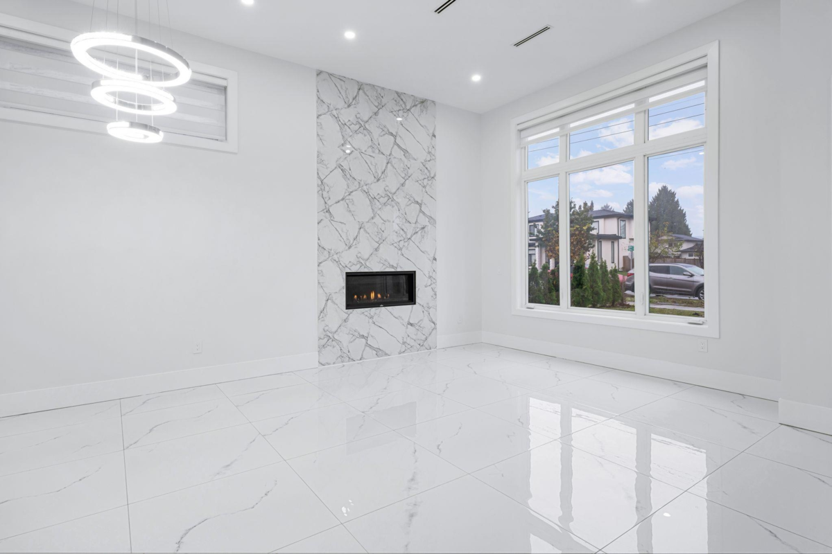 Mudroom Photo of 8665 154a Street, Surrey, BC