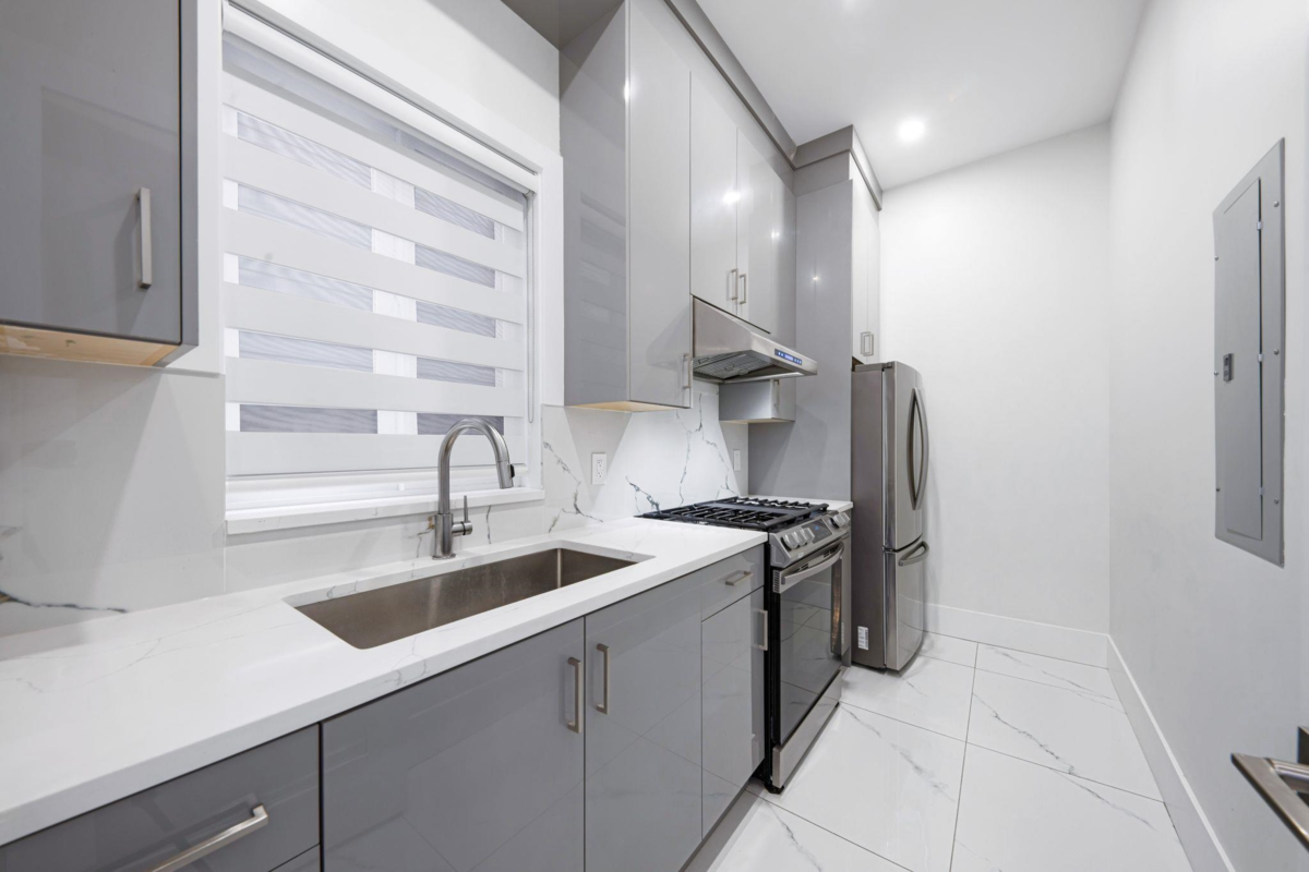 Outdoor Kitchen Photo of 8665 154a Street, Surrey, BC