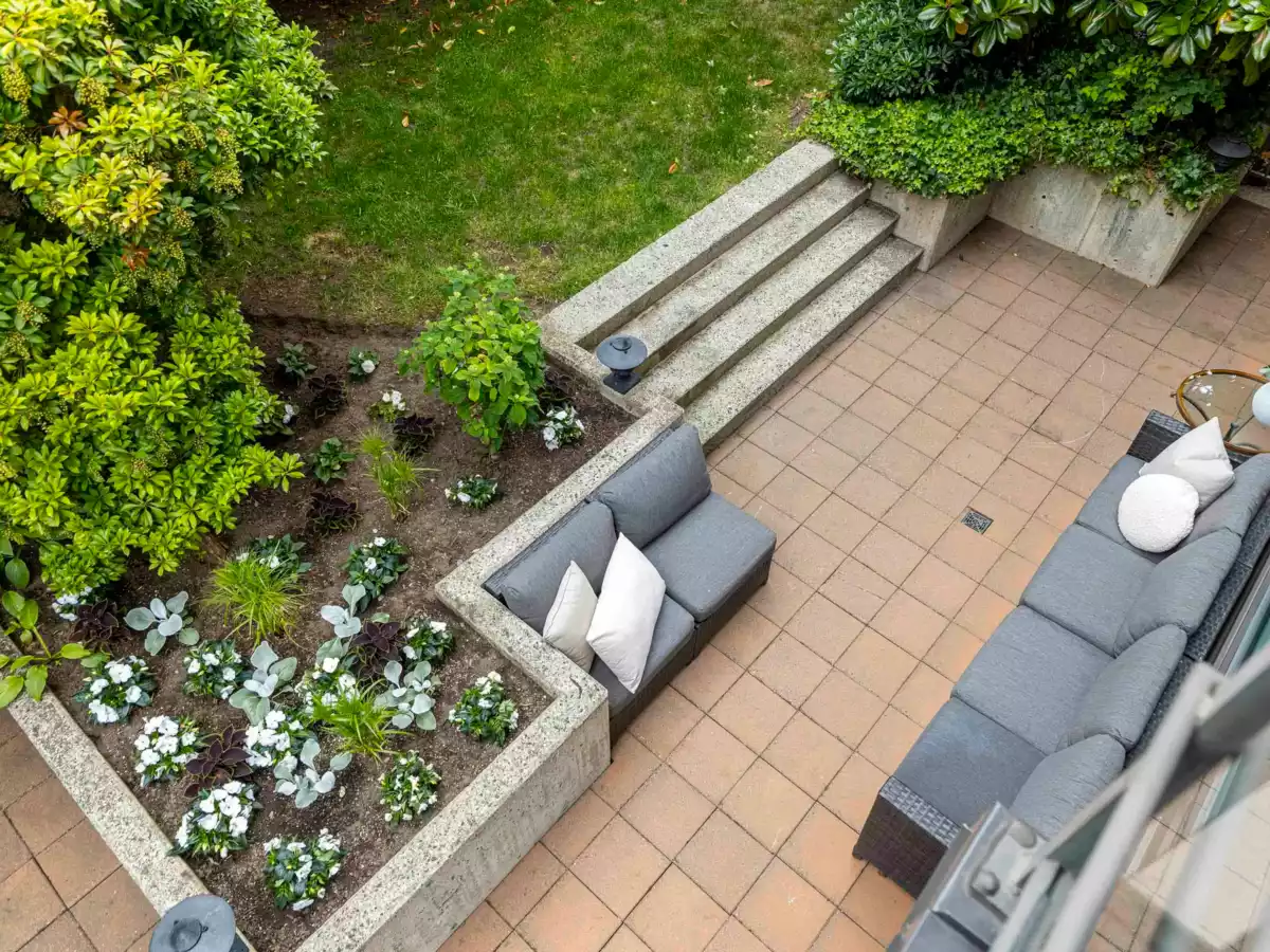 Fitness Center Photo Near 104 2119 Yew Street, Vancouver, BC