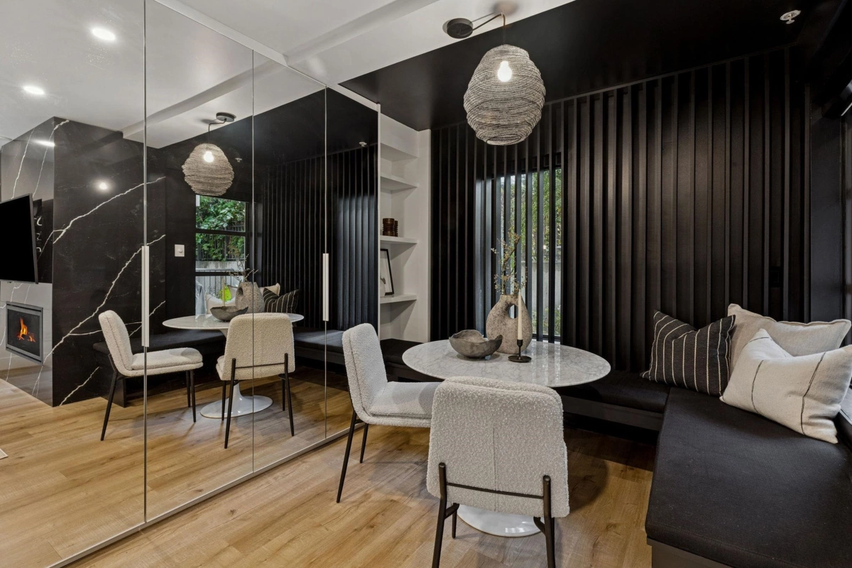 Guest Bathroom Photo of 104 2119 Yew Street, Vancouver, BC