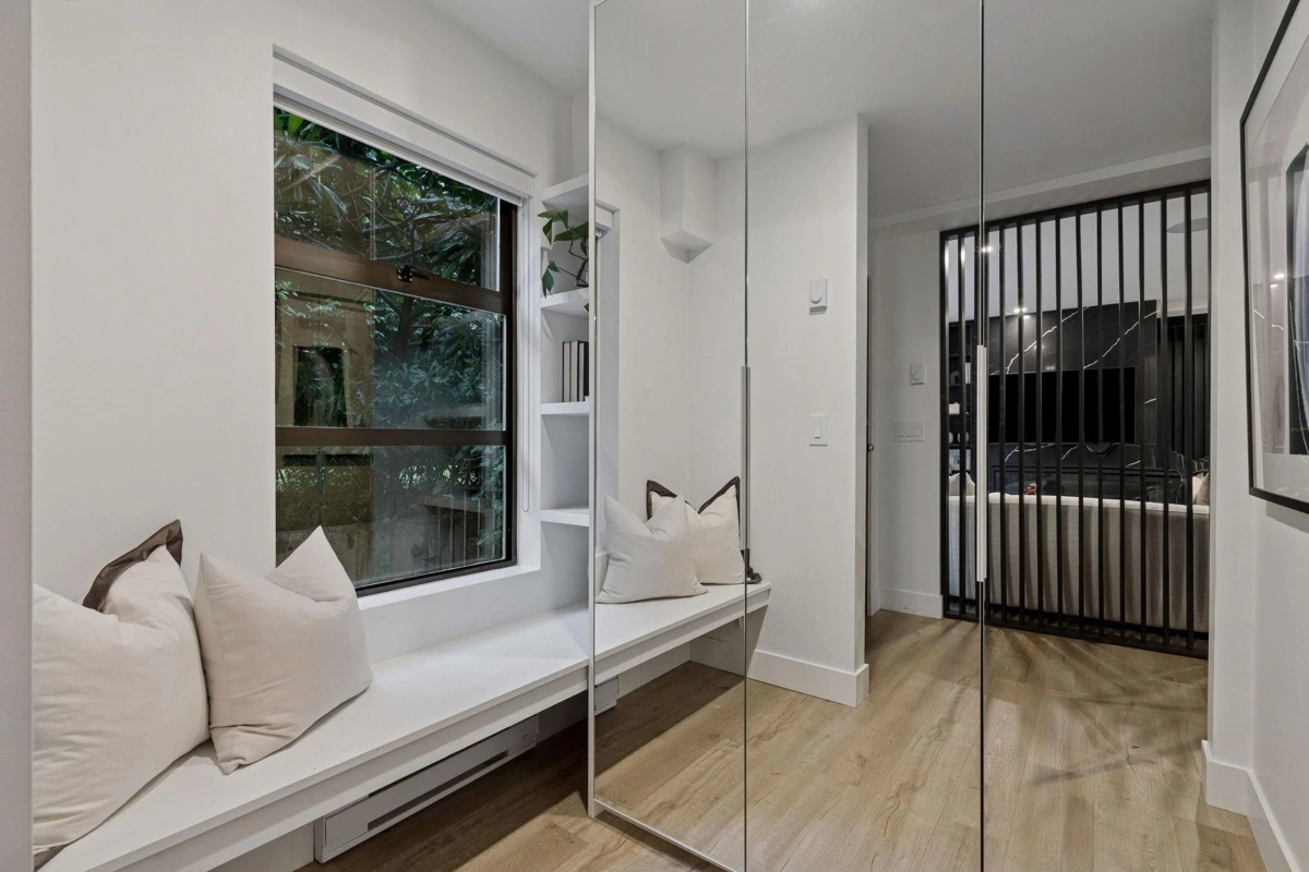 Primary Bathroom Photo of 104 2119 Yew Street, Vancouver, BC