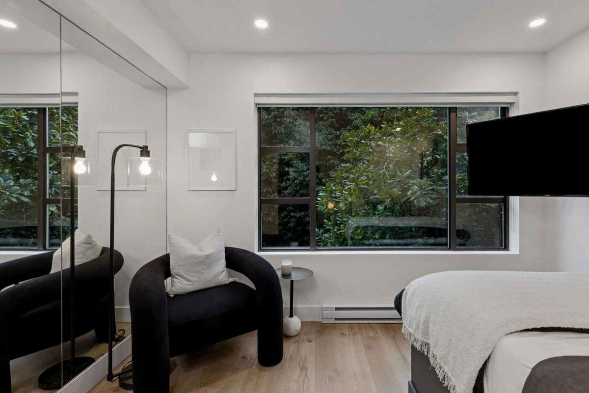 Staircase Photo of 104 2119 Yew Street, Vancouver, BC