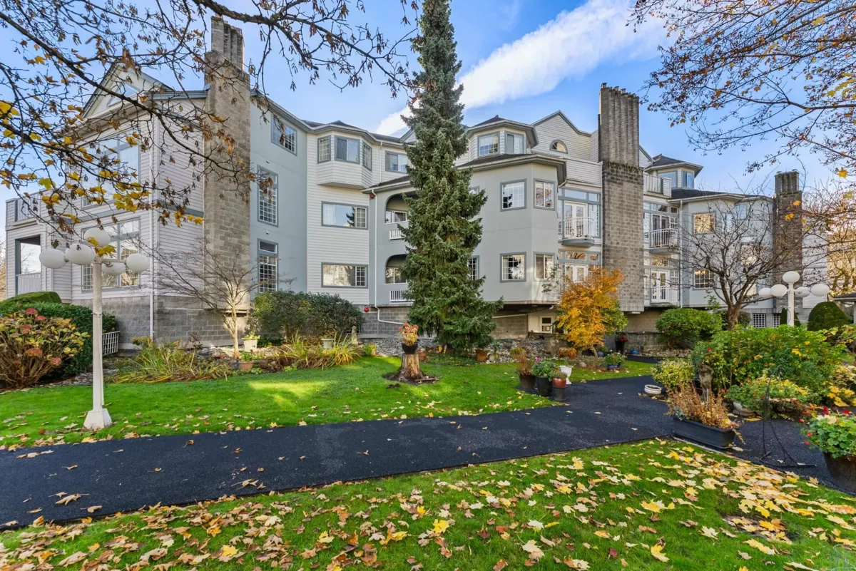 Garden / Landscaping Photo of 204 7671 Abercrombie Drive, Richmond, BC