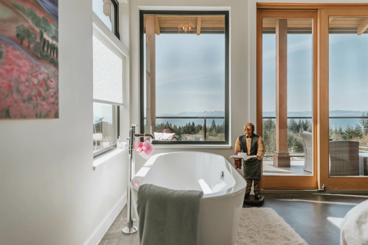 Basement Recreation Room Photo of 2247 Pixton Road, Roberts Creek, BC