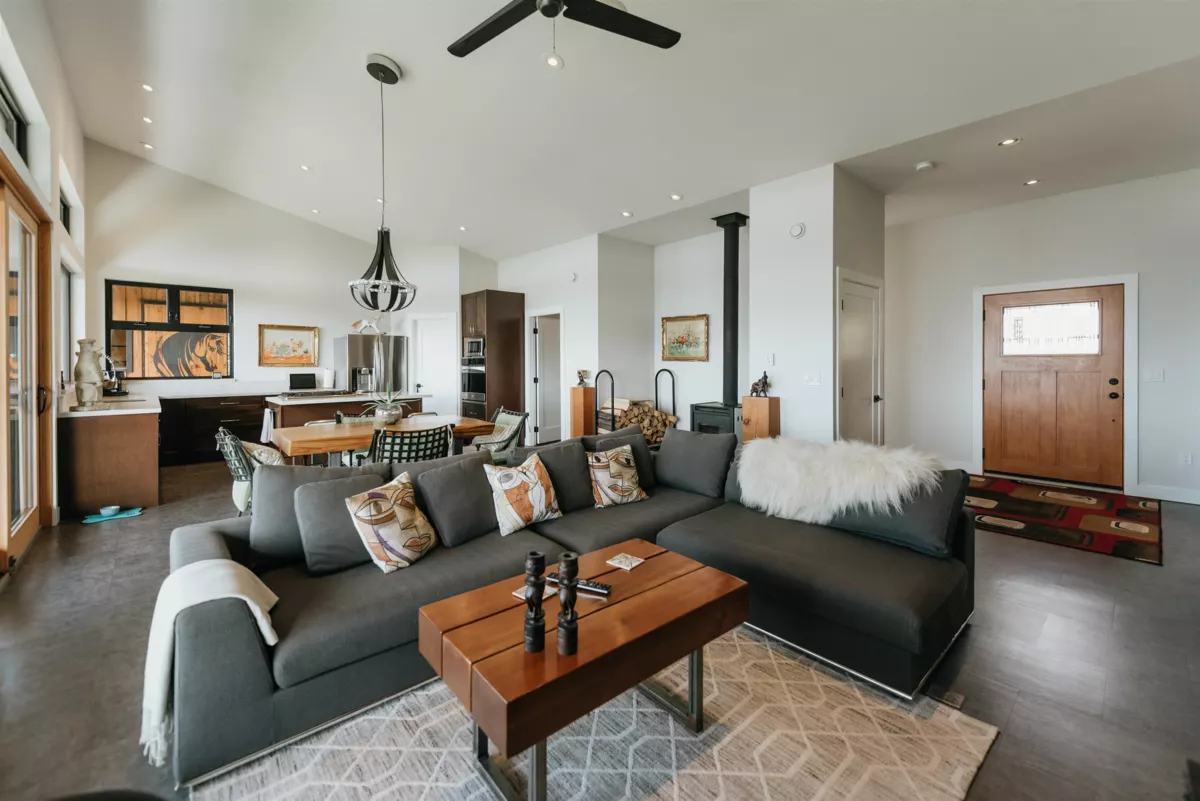 Breakfast Nook Photo of 2247 Pixton Road, Roberts Creek, BC