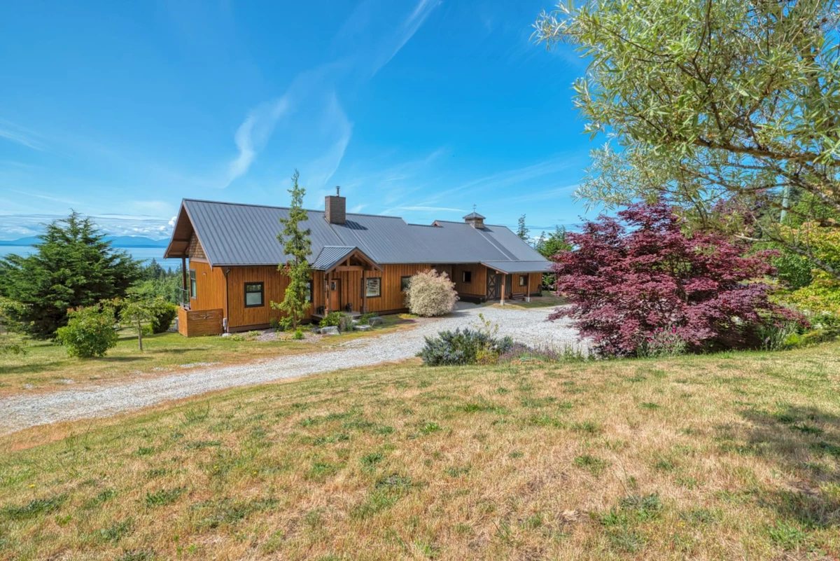 Kitchen Photo of 2247 Pixton Road, Roberts Creek, BC
