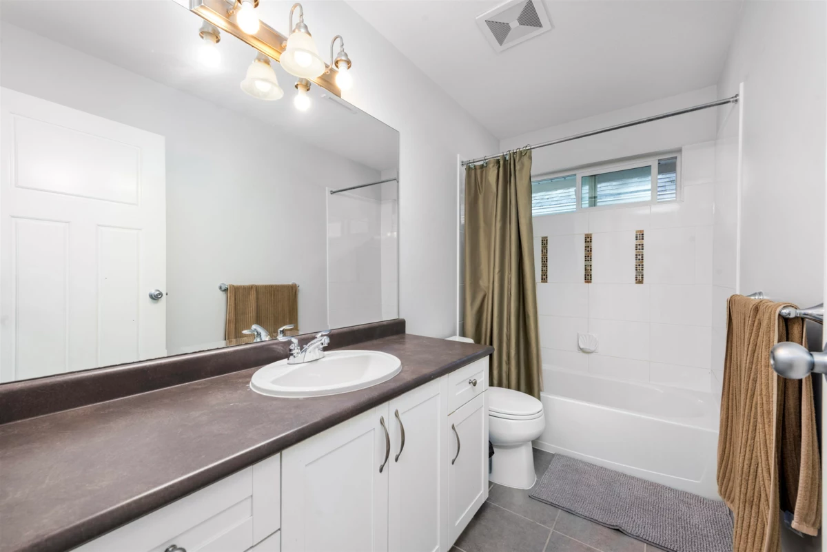 Hallway Photo of 3382 Darwin Avenue, Coquitlam, BC