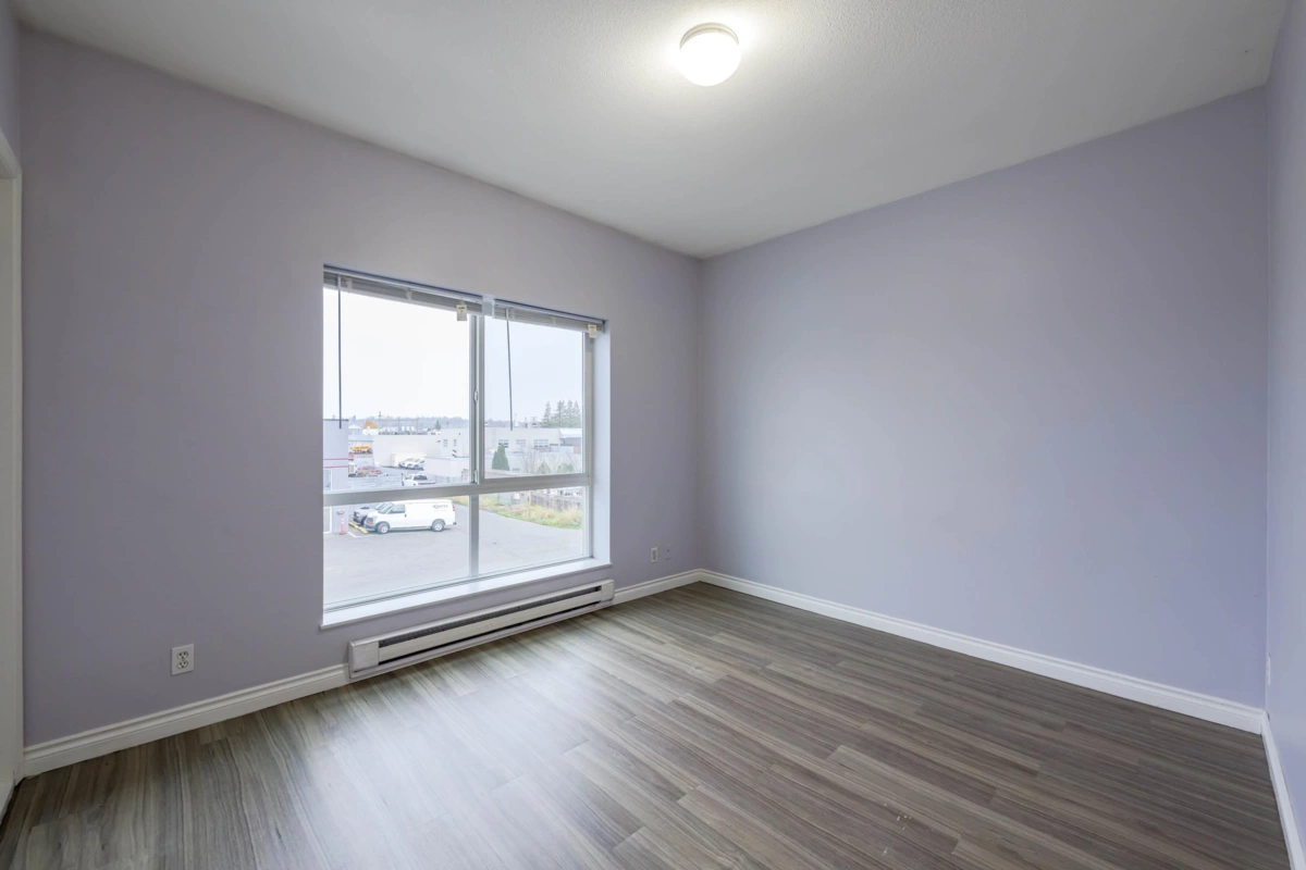 Entry Foyer Photo of 201 19897 56 Avenue, Langley, BC