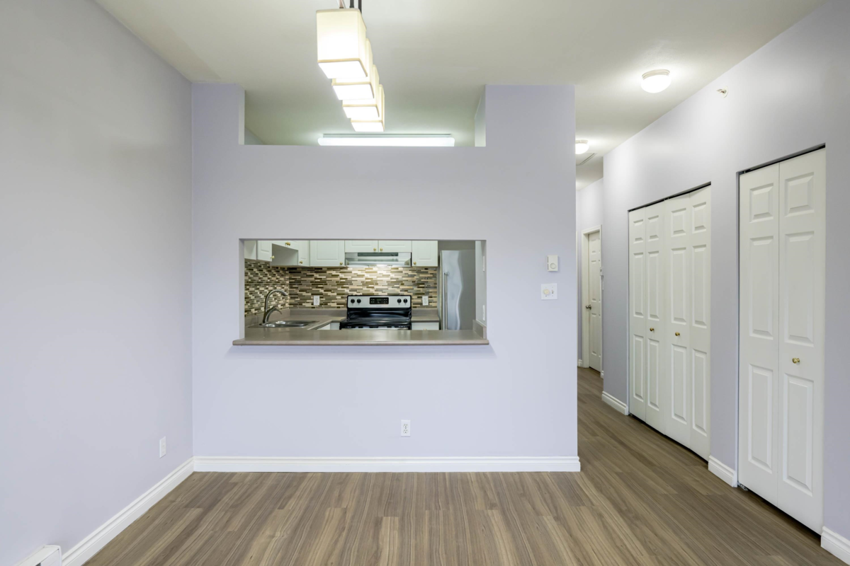 Guest Bathroom Photo of 201 19897 56 Avenue, Langley, BC