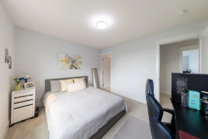 Office / Den Photo of 16586 21 Avenue, Surrey, BC